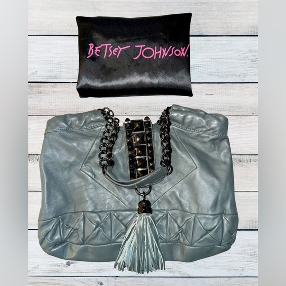 RARE, BETSEY JOHNSON, WHIP & STUDS TOTE. NEW - Picture 1 of 13